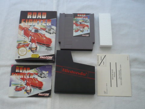 Photo du jeu Road Fighter sur Nintendo Entertainment System (NES).