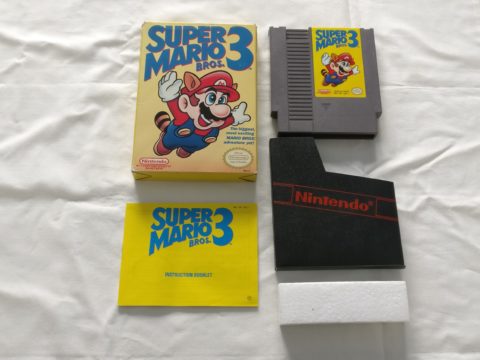 Photo du jeu Super Mario Bros. 3 sur Nintendo Entertainment System (NES).